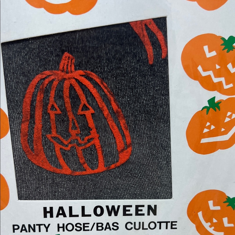 Music Legs Halloween Pantyhose - Black with Orange Pumpkins 100% Nylon OS.